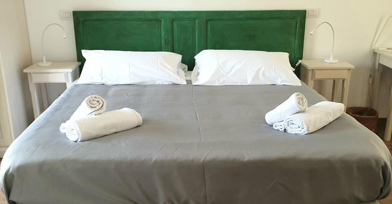 Uliwood Hotel Caltanissetta Luaran gambar