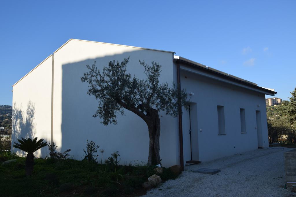 Uliwood Hotel Caltanissetta Luaran gambar