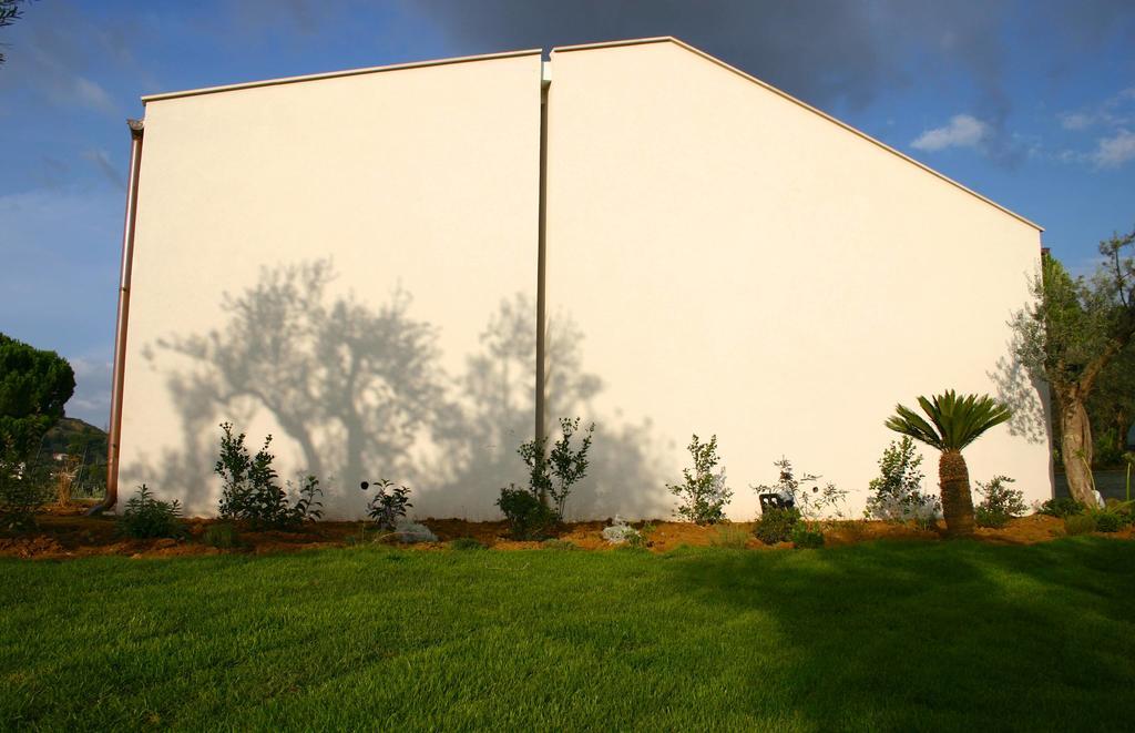 Uliwood Hotel Caltanissetta Luaran gambar