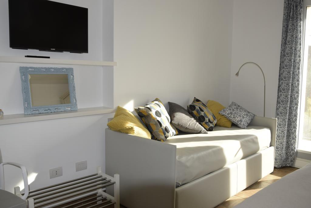 Uliwood Hotel Caltanissetta Luaran gambar