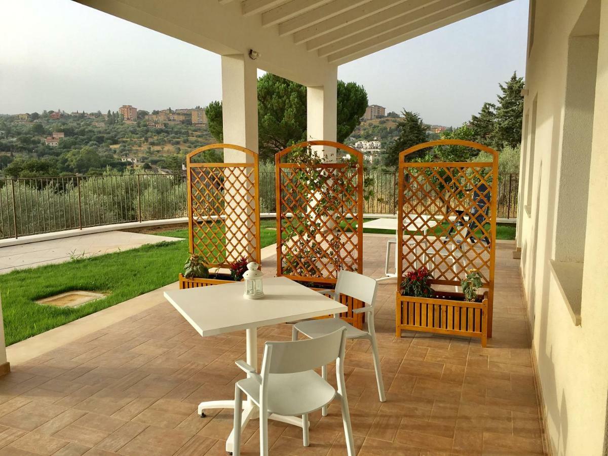 Uliwood Hotel Caltanissetta Luaran gambar